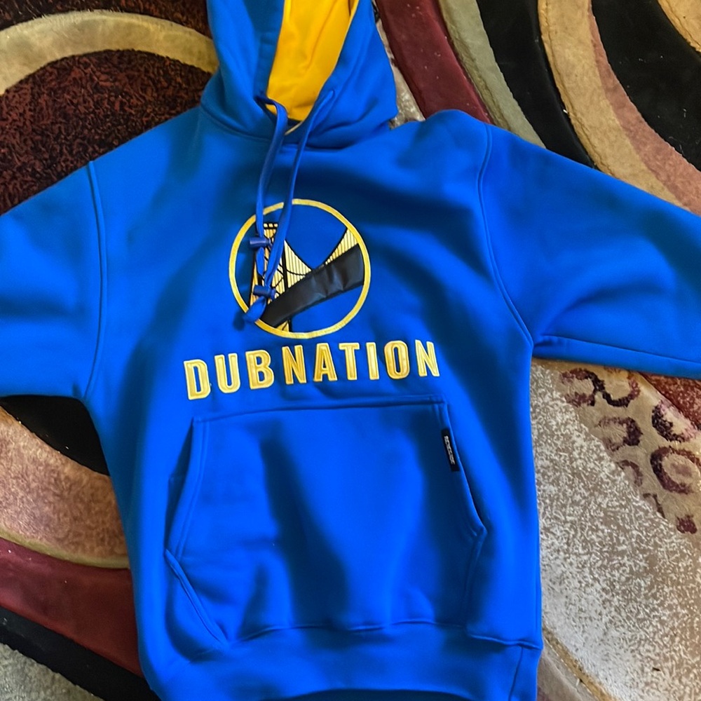 Dub Nation hoodie size small
